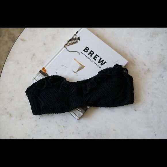 Roxy Crochet Ruffle Black Diamond Lace Bandeau Bikini Swim Top - Picture 8 of 8